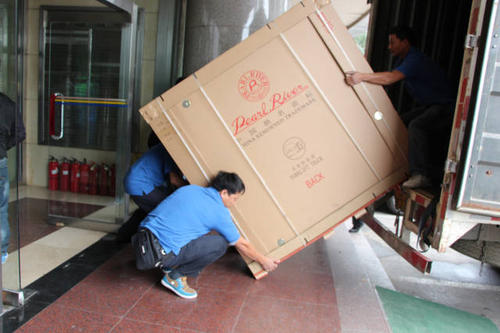 黄龙钢琴贵重工艺品无忧运